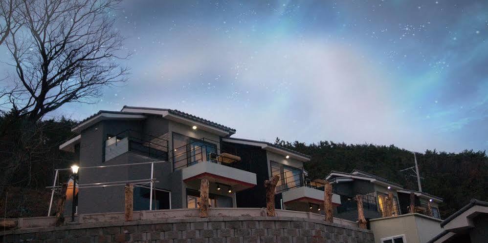 Aria Pension Hotell Namhae Exteriör bild