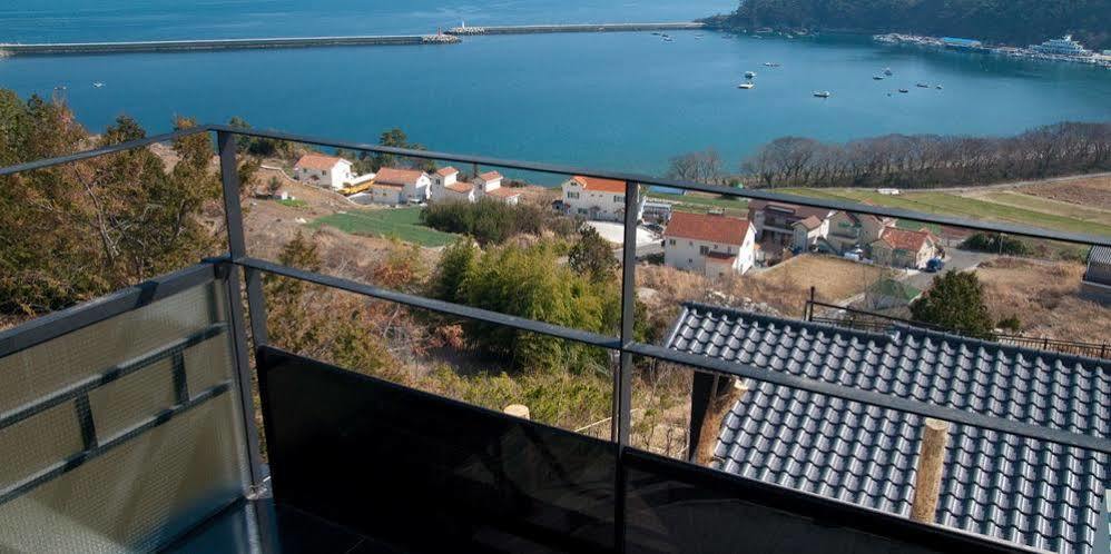 Aria Pension Hotell Namhae Exteriör bild